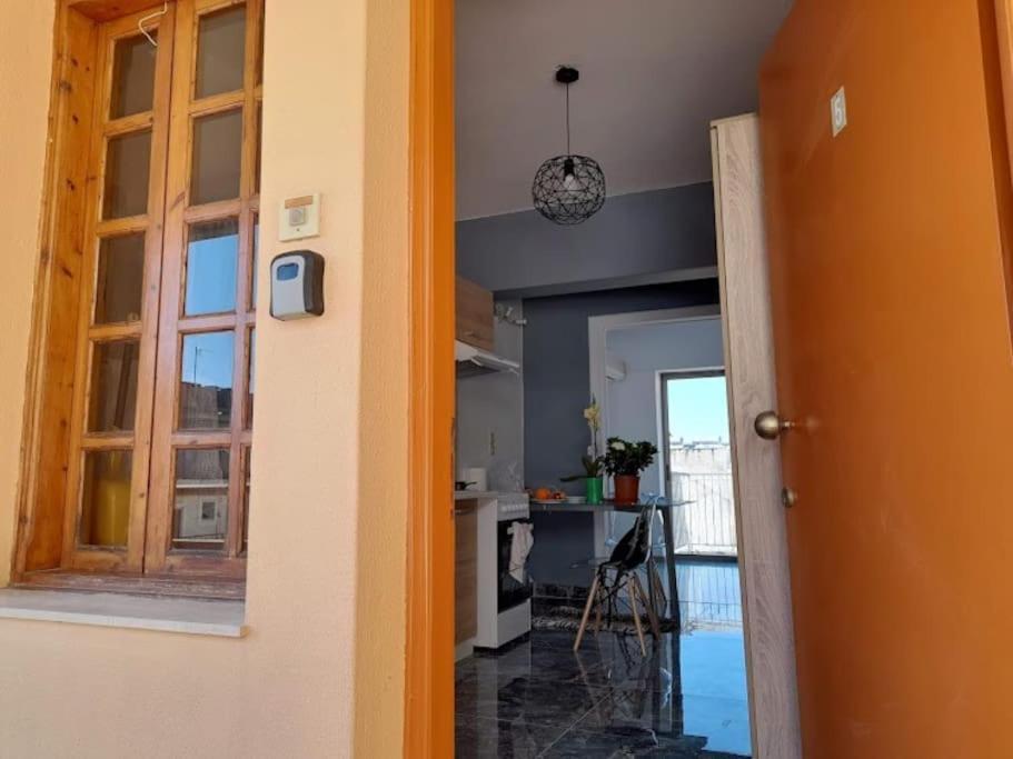 Artemida Apartment Лутра Едипсу Екстериор снимка